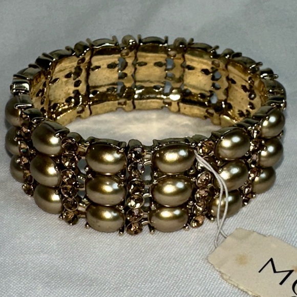 Monet gold beaded stretchy Bracelet - Picture 1 of 3